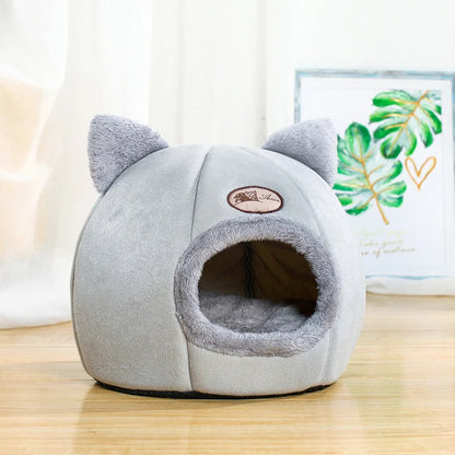 PurrCave™ – Cozy Winter Cat & Small Dog Bed